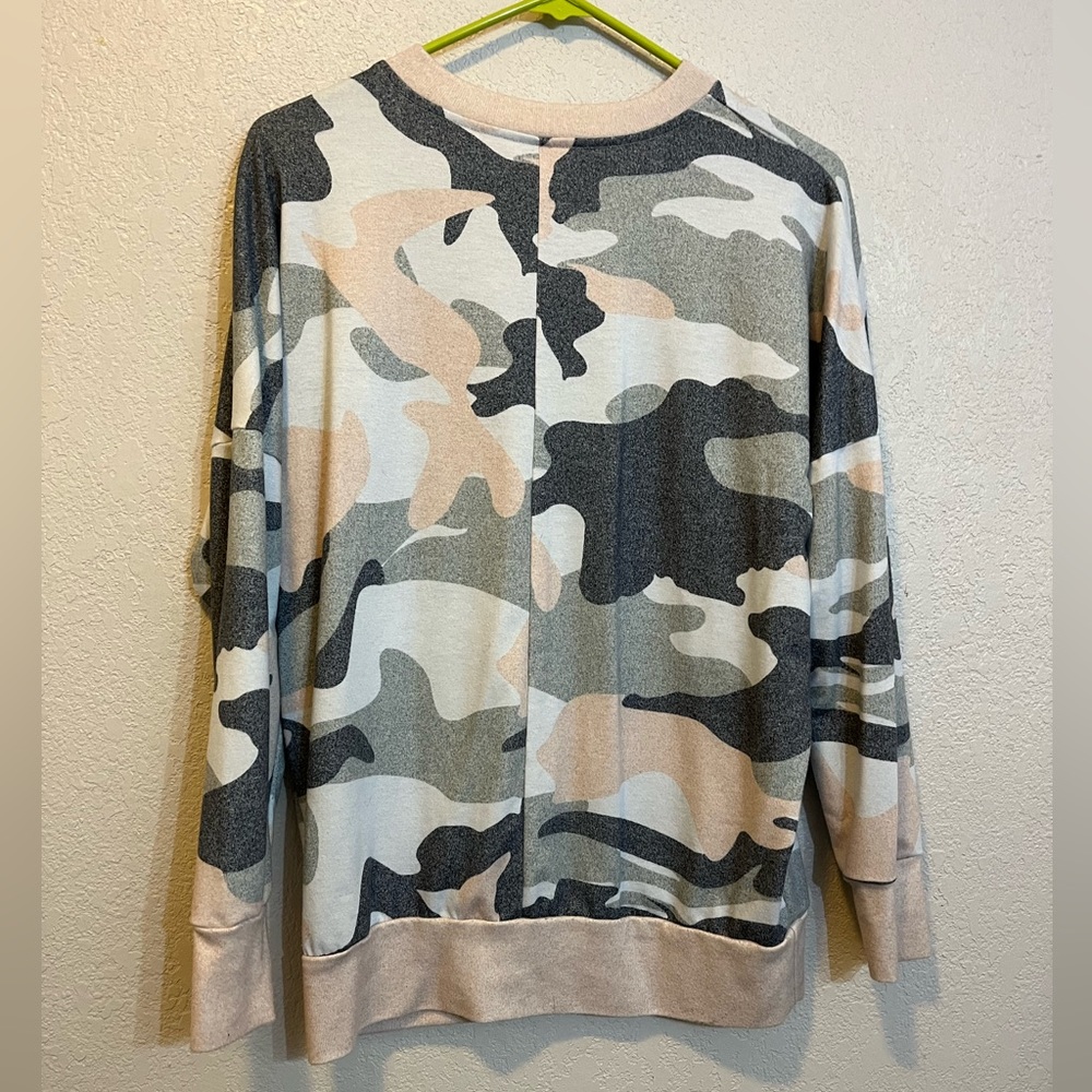 Camo top